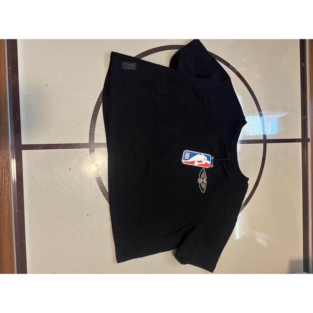017 Pro Standard NBA New Orleans Pelicans Black Cropped T-Shirt BNPA512515-BLK L